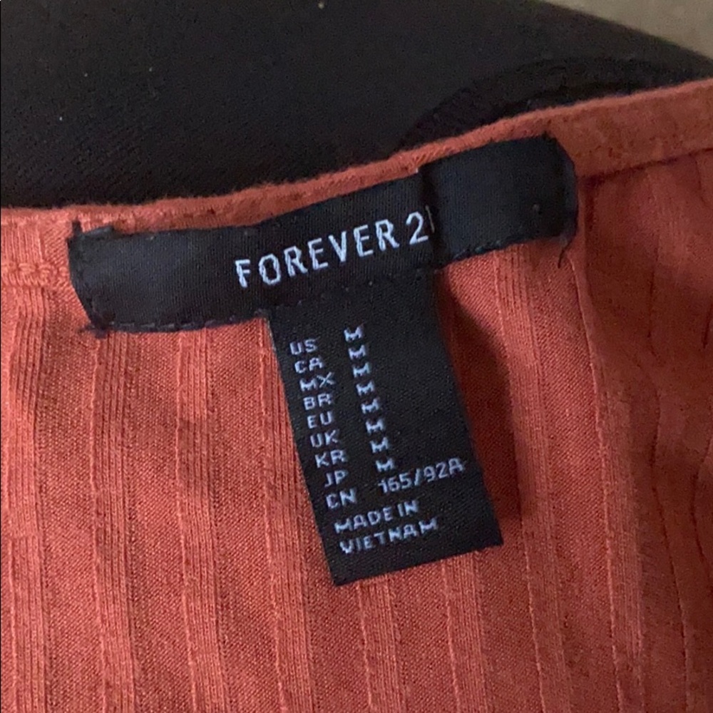 Crop Long Sleeve - Picture 3 of 3
